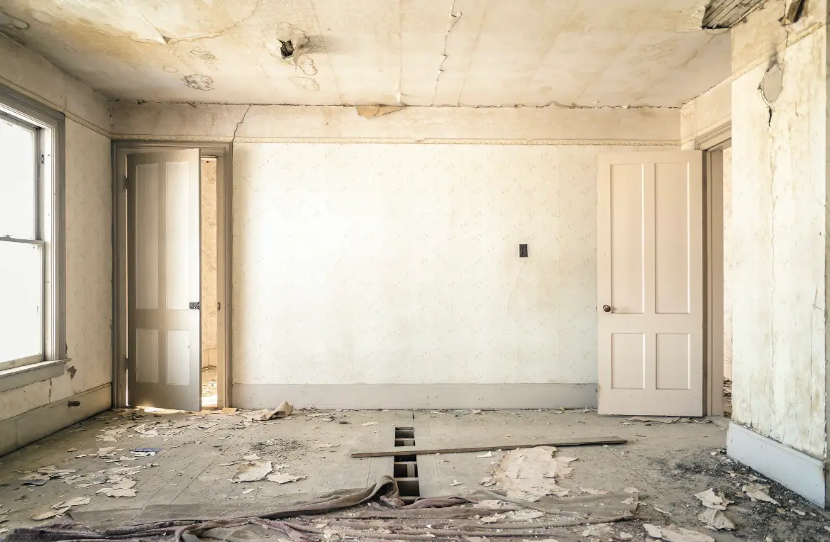 Waste disposal crew managing a cleanout project in Oxford